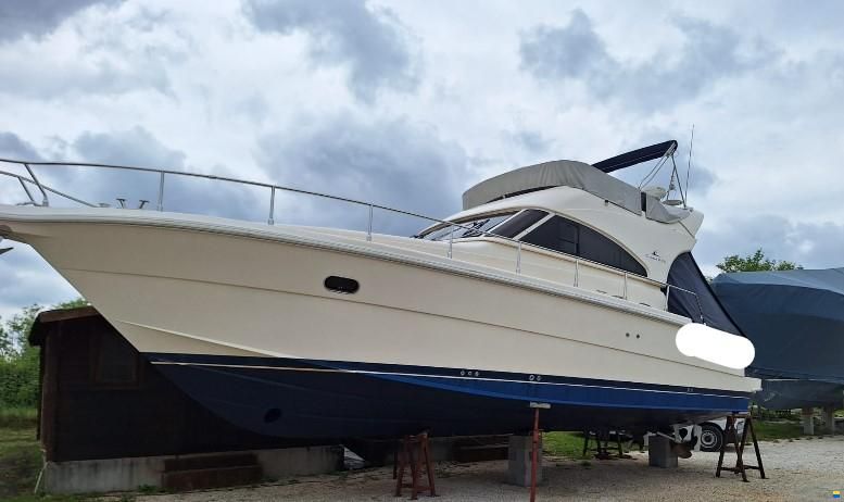 Cayman 38 FLY