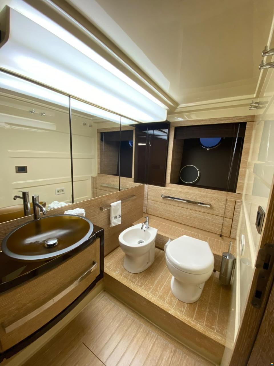 Azimut 64 FLYBRIDGE