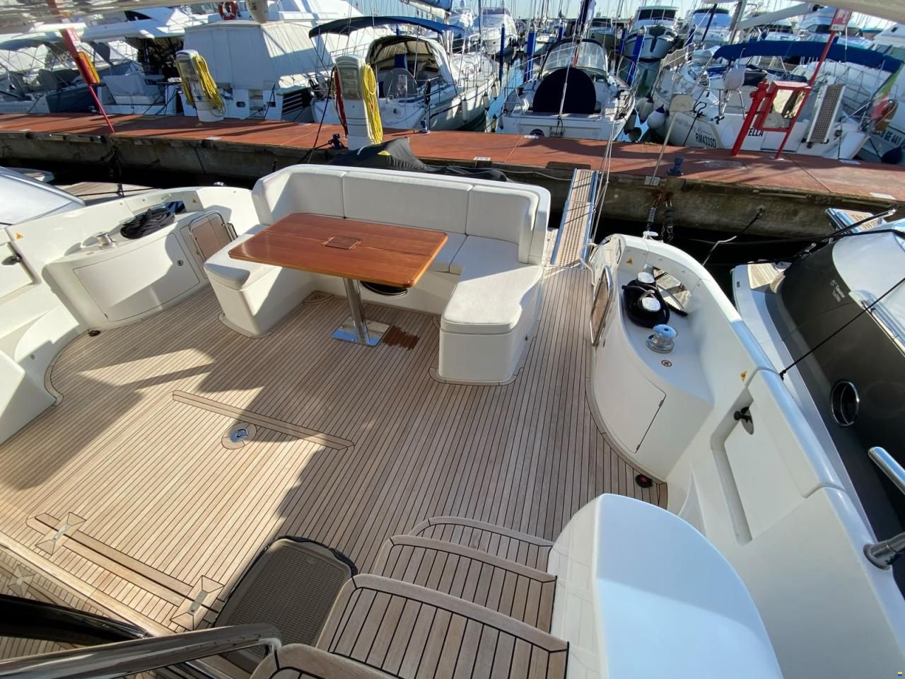 Azimut 64 FLYBRIDGE