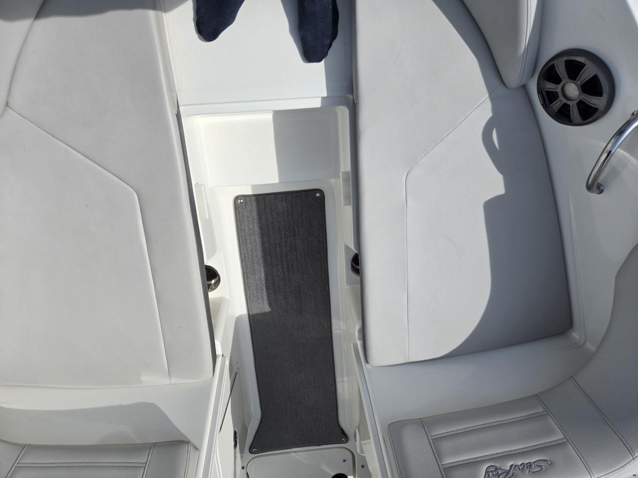 Sea Ray SPXE 190