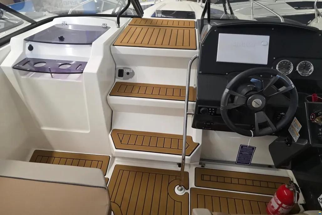 Quicksilver 805 Cruiser