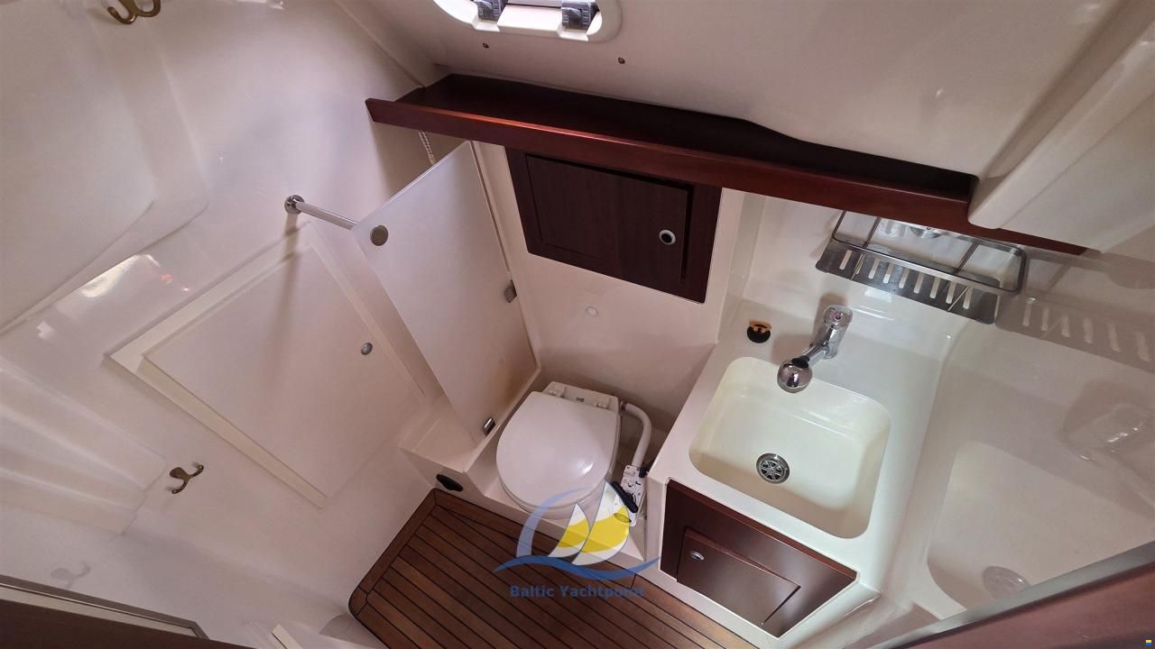 Hanse 320
