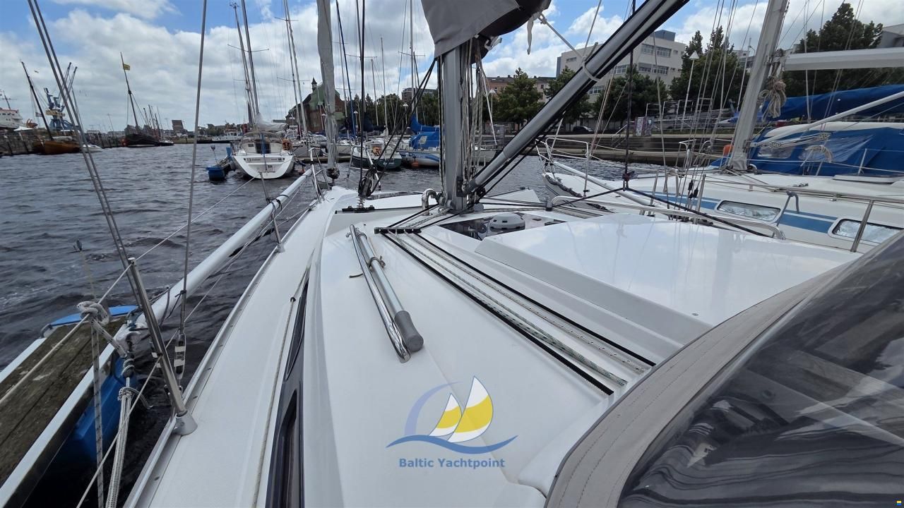 Hanse 320