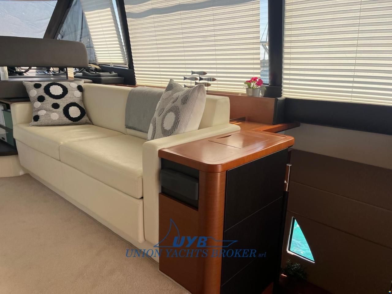 Prestige 550