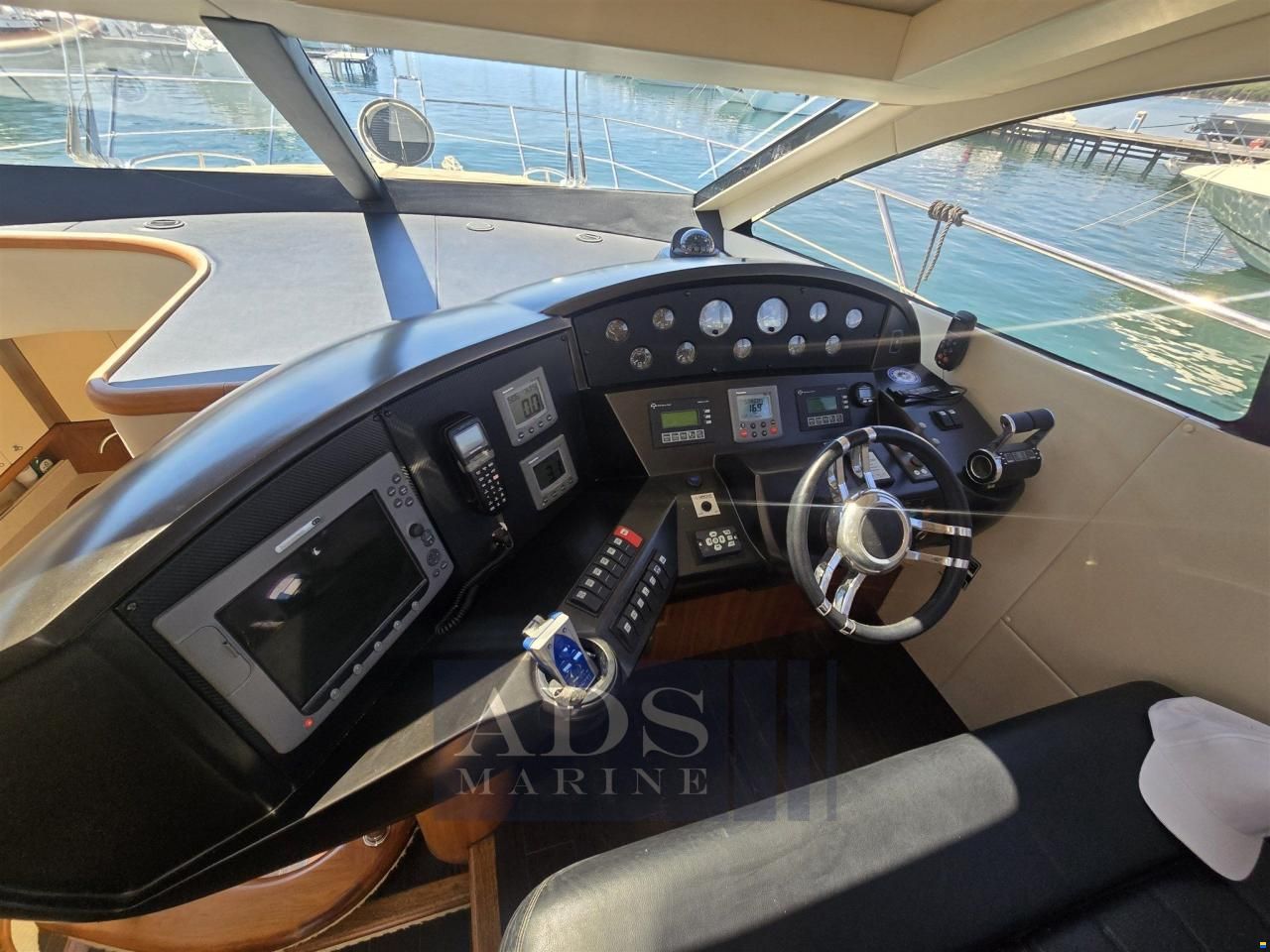 Sunseeker Predator 52