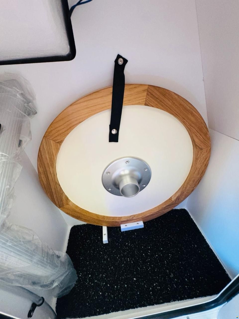 Sea Ray 190 SPN Tower