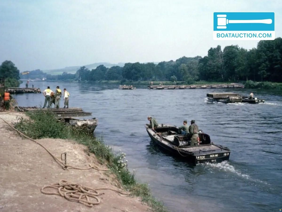 Bridge Erection Boat D27