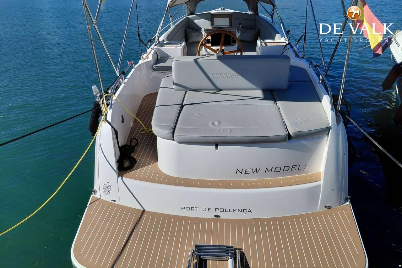 Interboat DE Intender 850