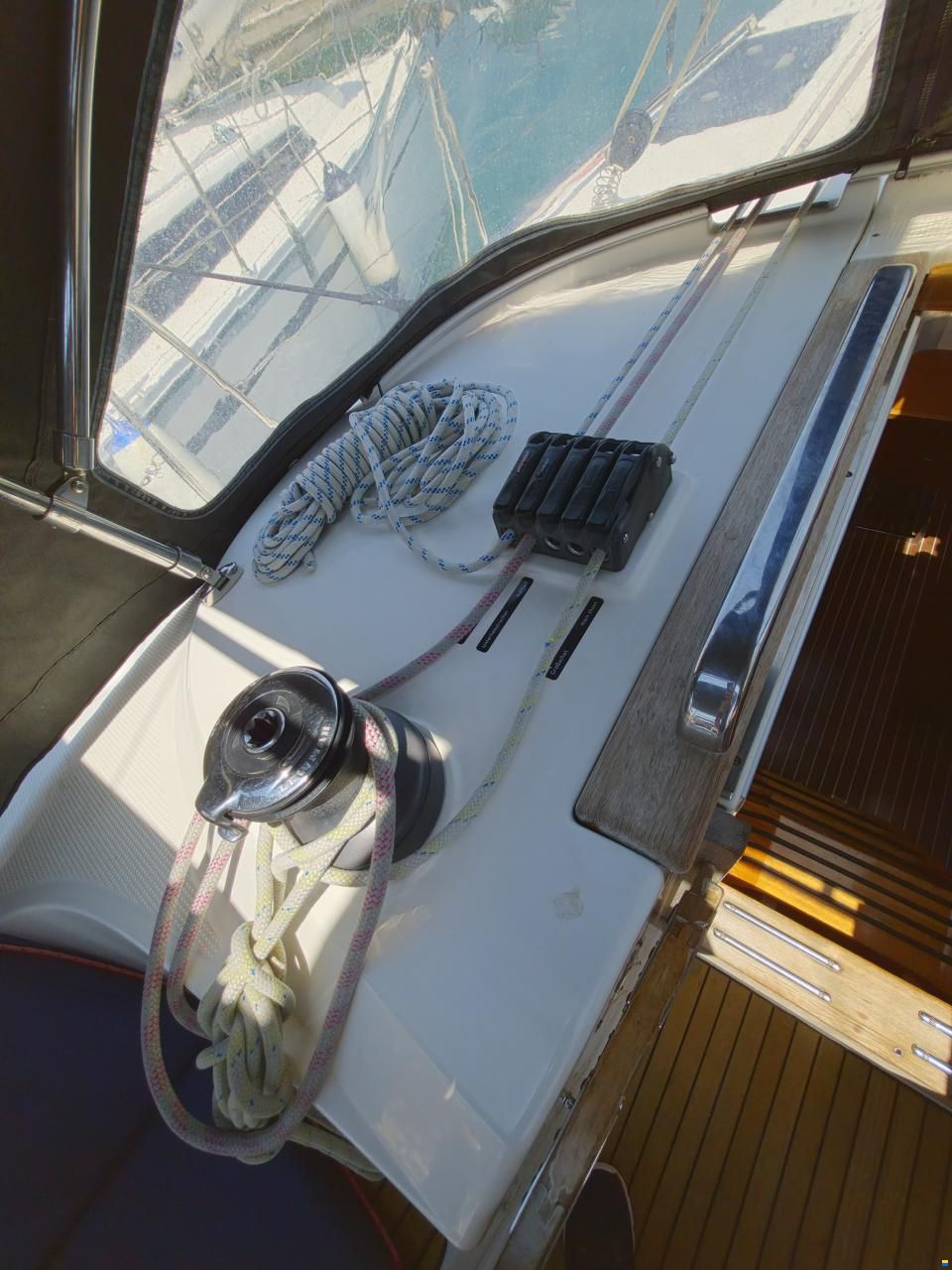 Bavaria CRUISER 37