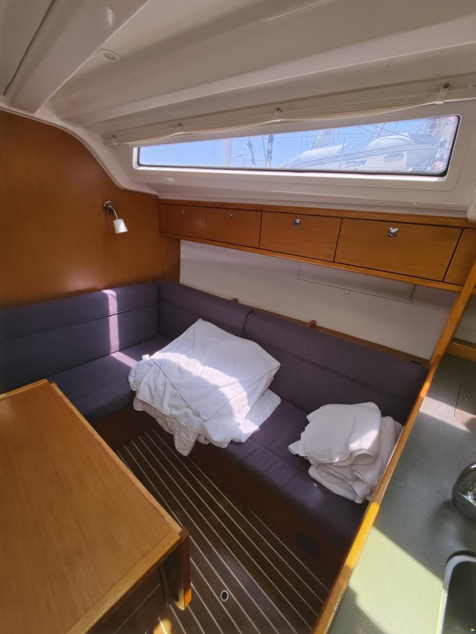 Bavaria CRUISER 37