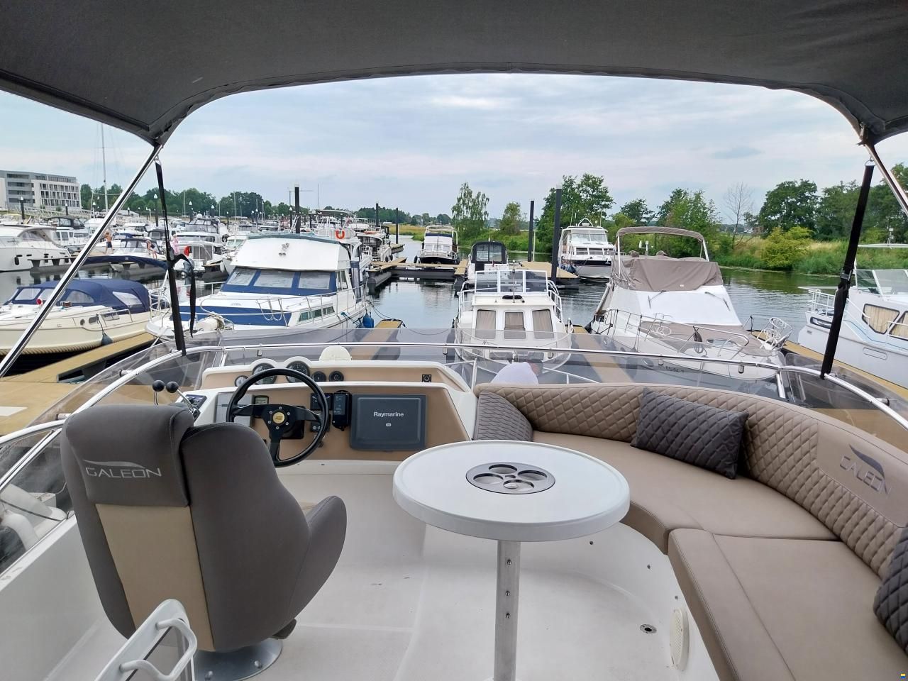 Galeon 390 Fly