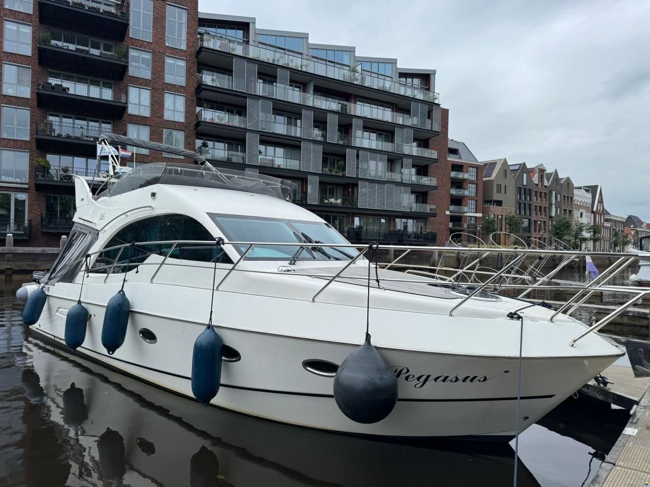 Galeon 390 Fly