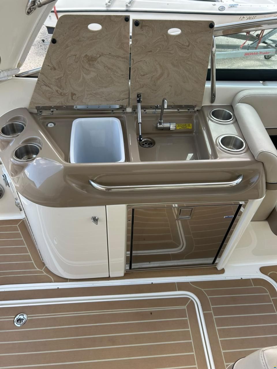 Formula 290 Sun Sport