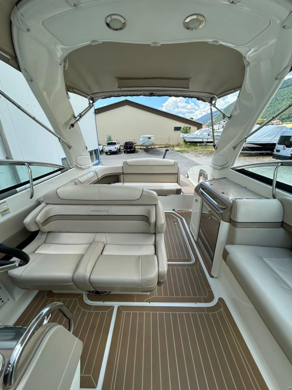 Formula 290 Sun Sport