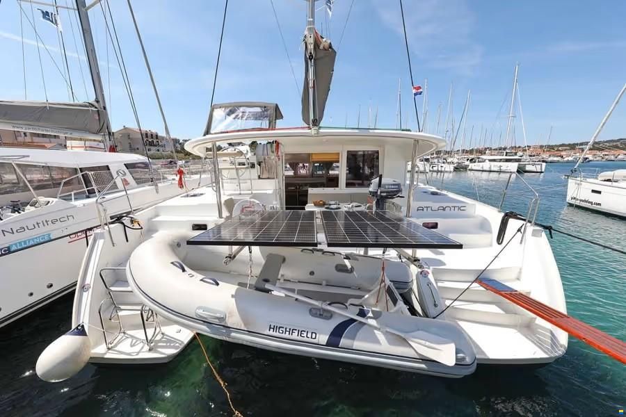 Lagoon 400
