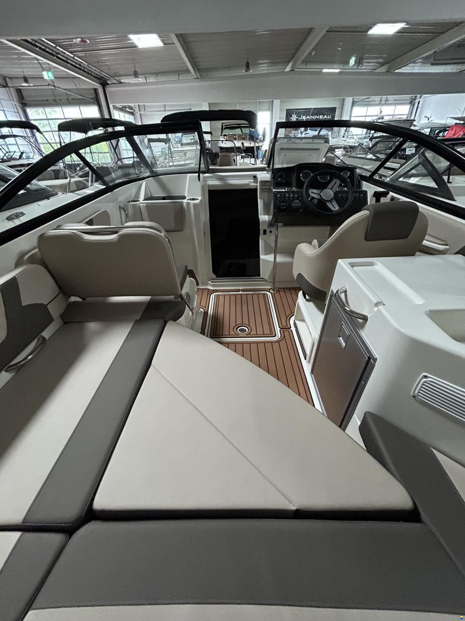 Bayliner VR 6 C