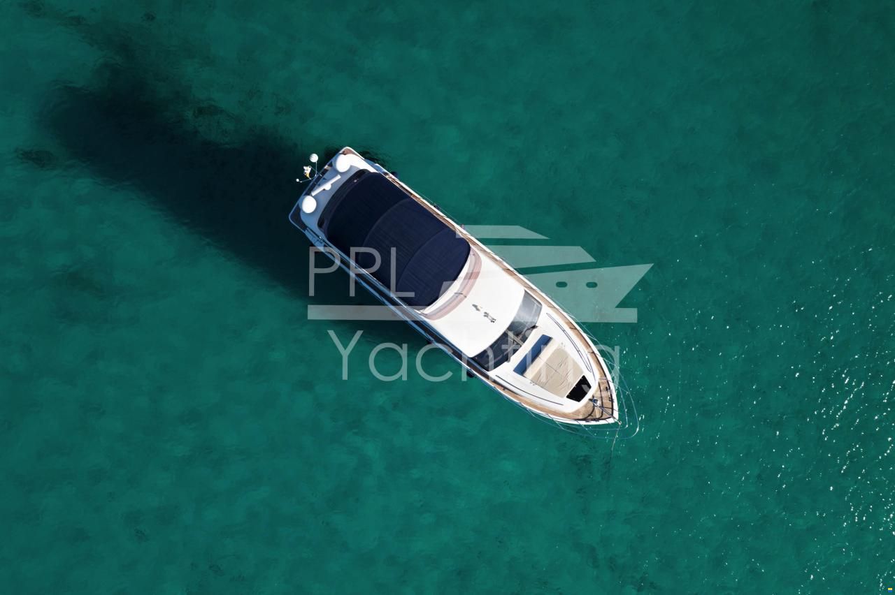 Princess 56 Fly