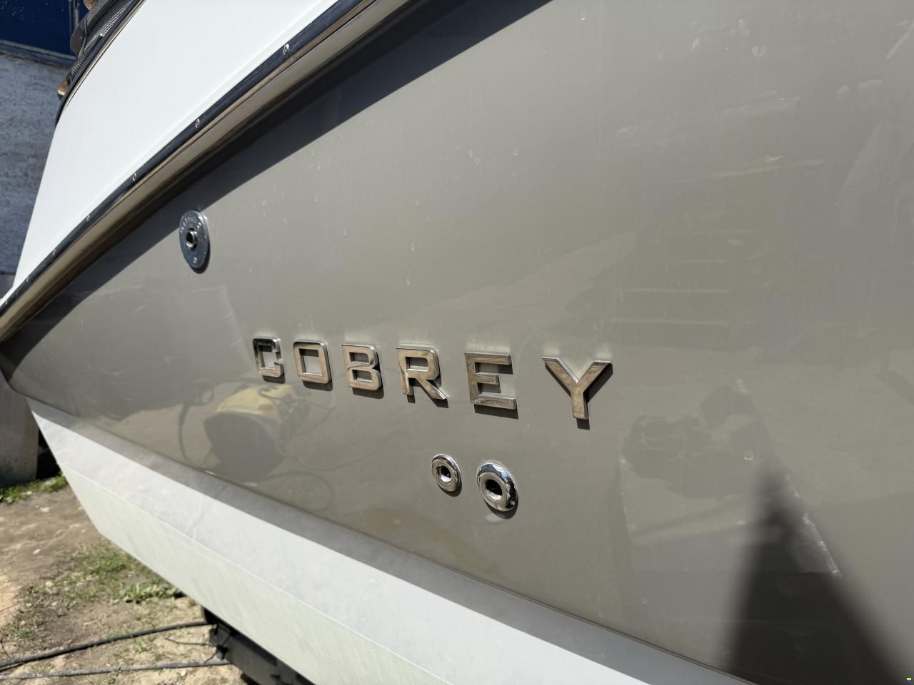 Cobrey 33 HT