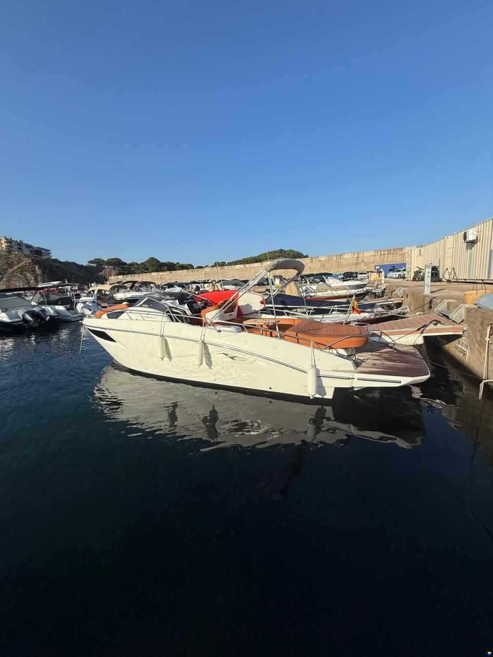 Cranchi E330 Endurance