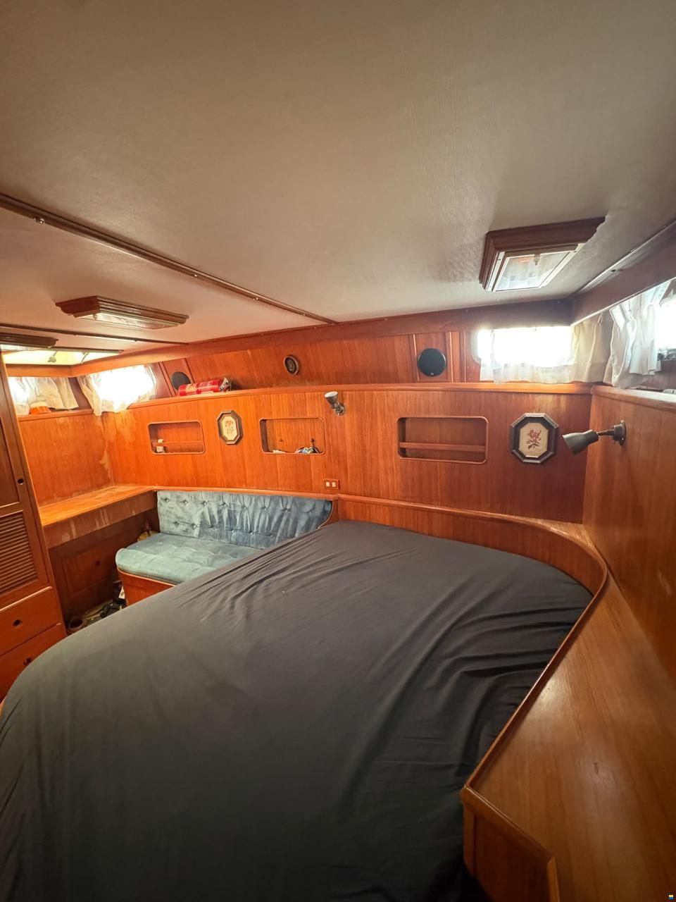 Tarquin Trader 41+2