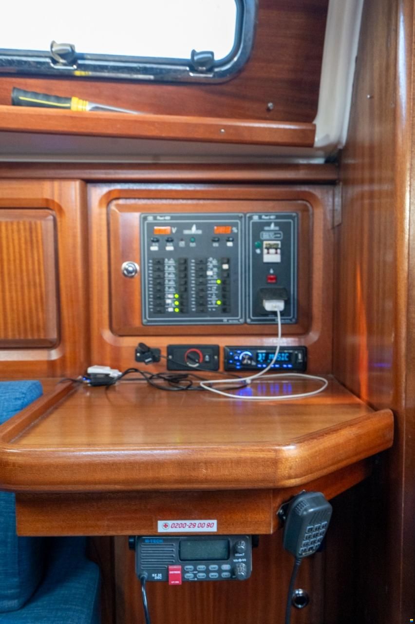 Bavaria 33 ft