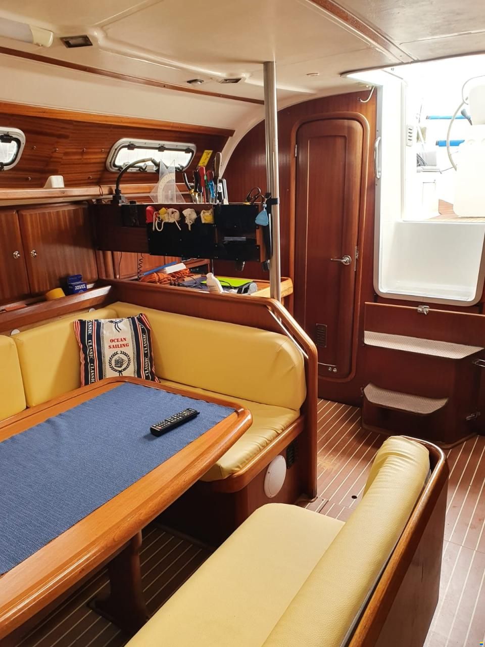 Bavaria 38