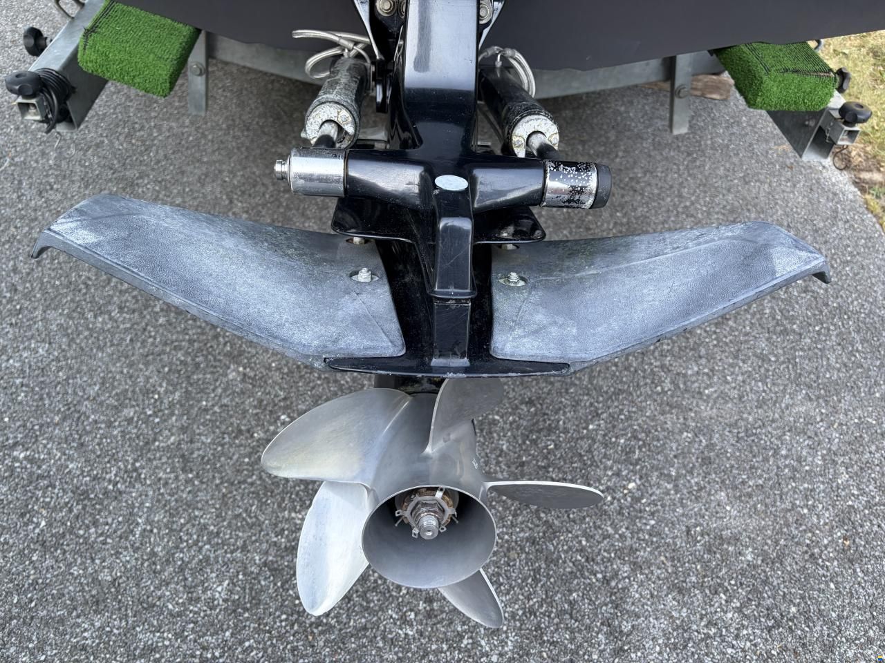 Stingray 200 LX