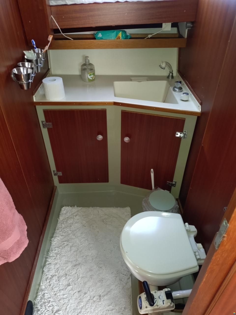 Coronet 32 Oceanfarer