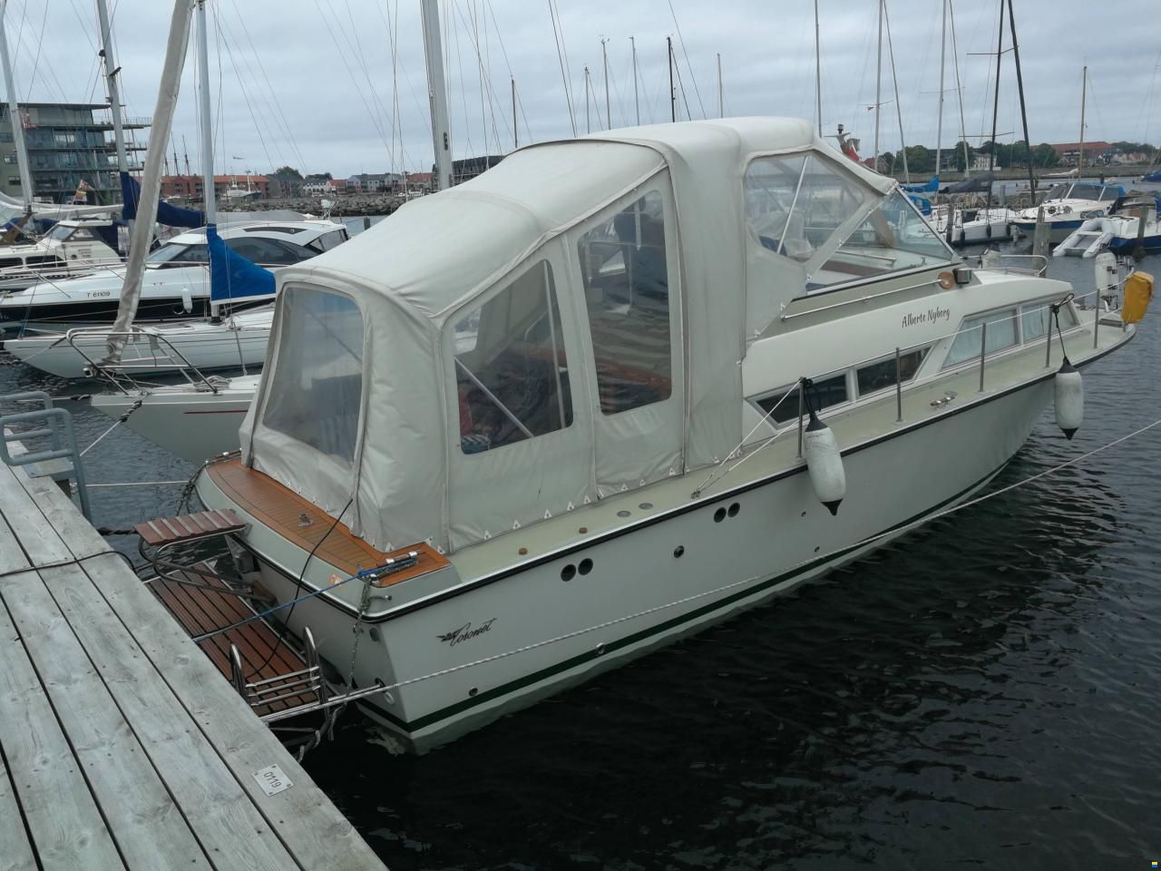 Coronet 32 Oceanfarer