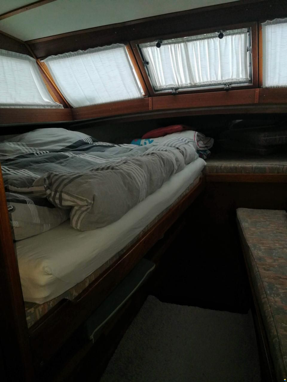 Coronet 32 Oceanfarer