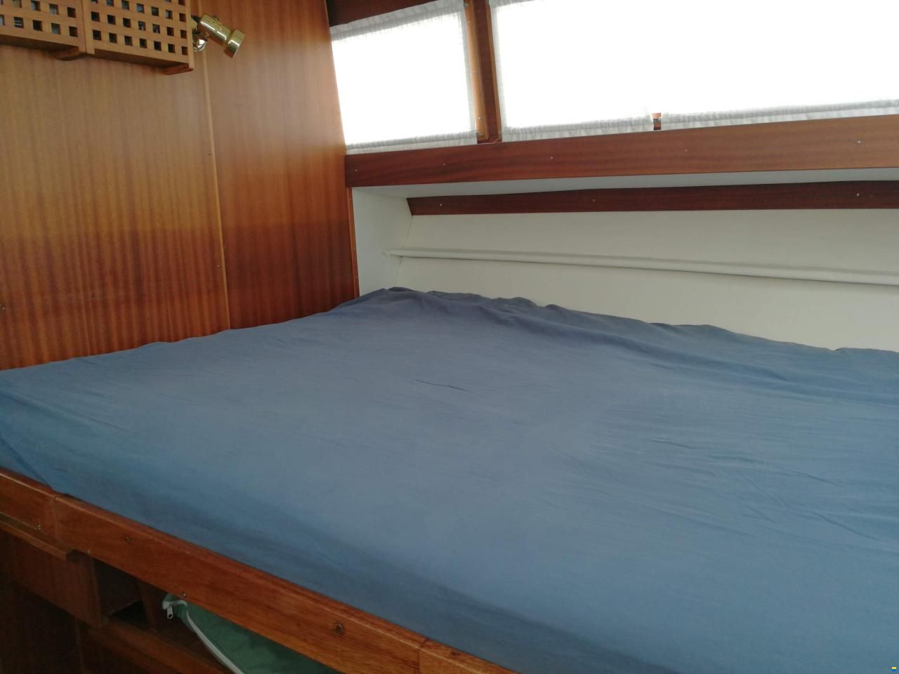 Coronet 32 Oceanfarer