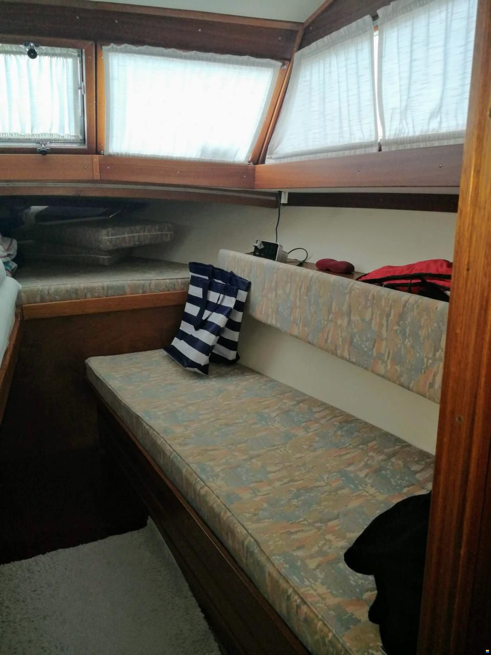 Coronet 32 Oceanfarer