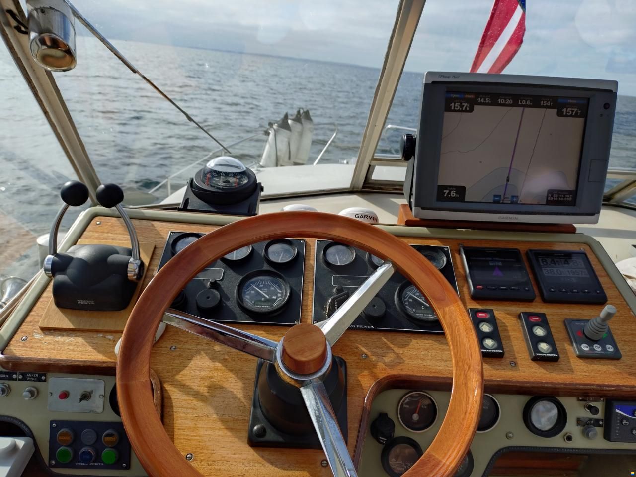 Coronet 32 Oceanfarer