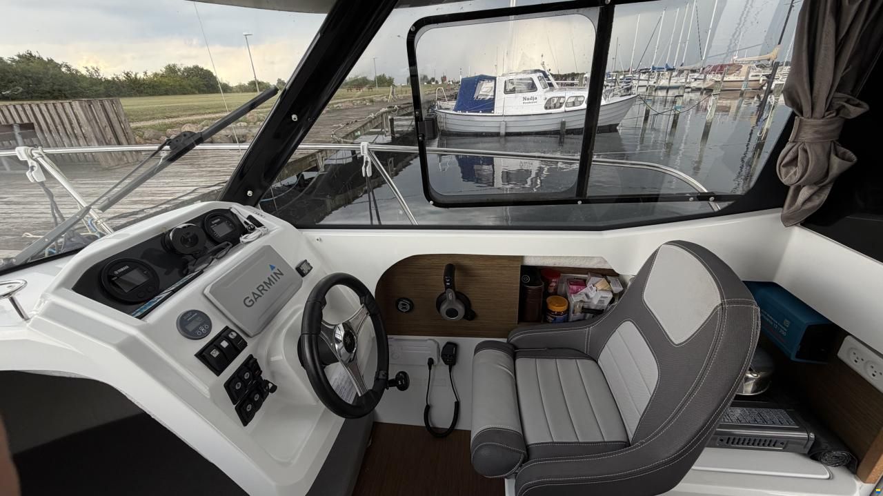 Jeanneau Merry Fisher 605