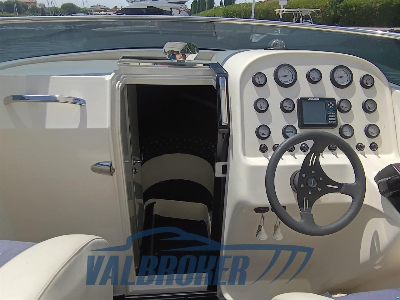 Performance Marine 807 Performance