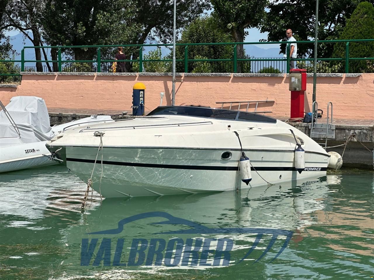 Performance Marine 807 Performance