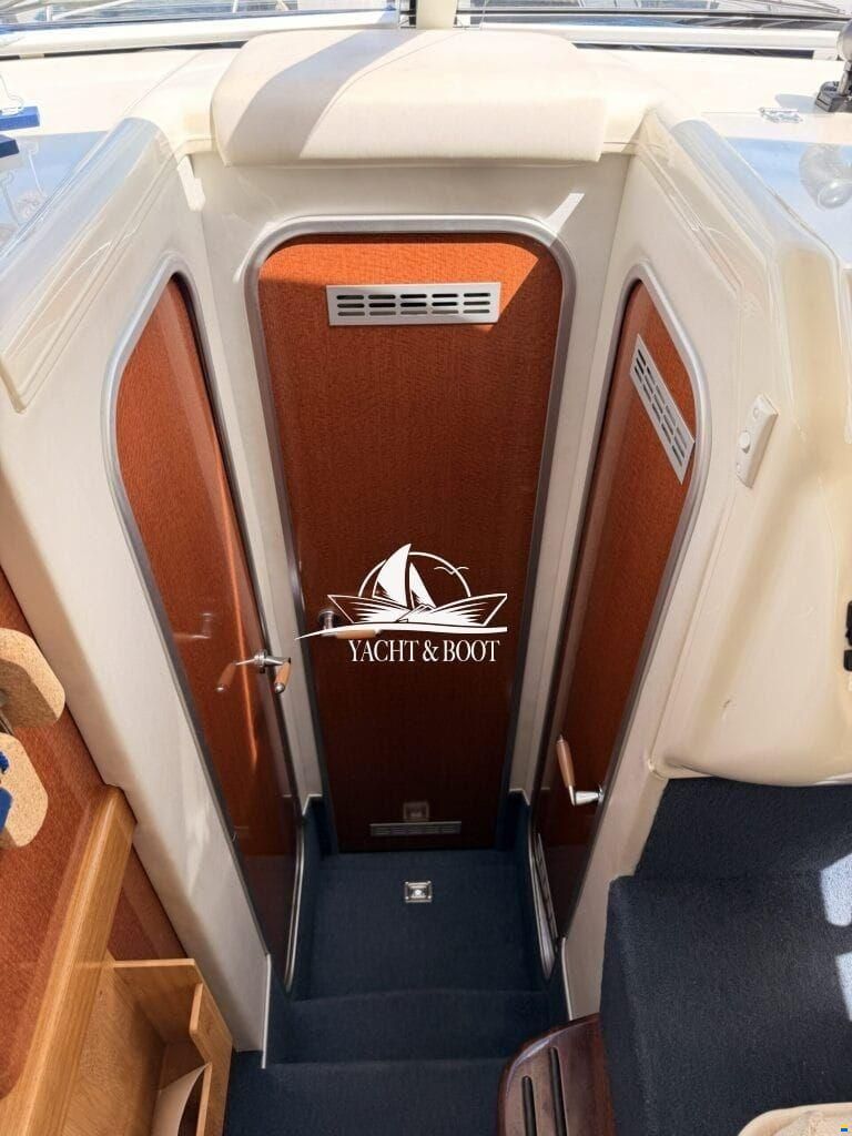 Sealine F330