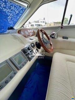 Sealine F330
