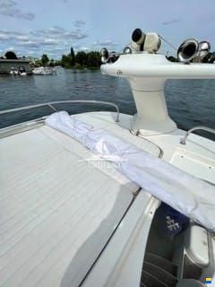 Sealine F330