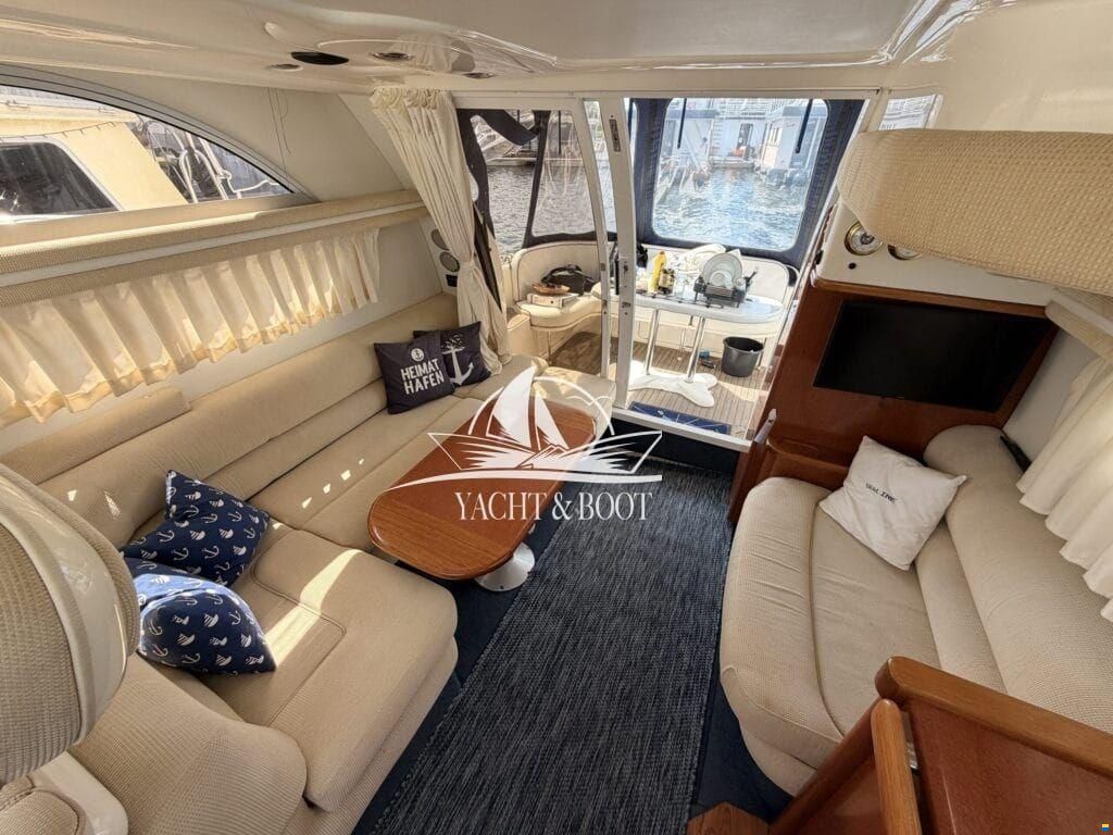 Sealine F330