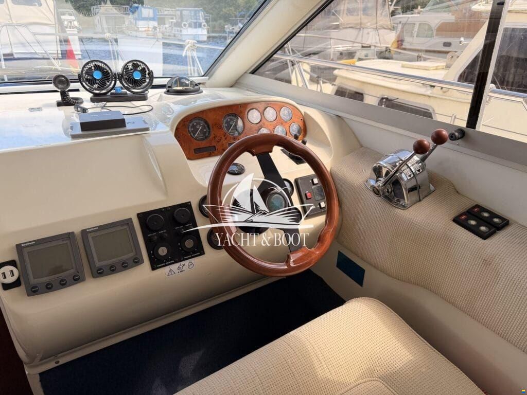 Sealine F330