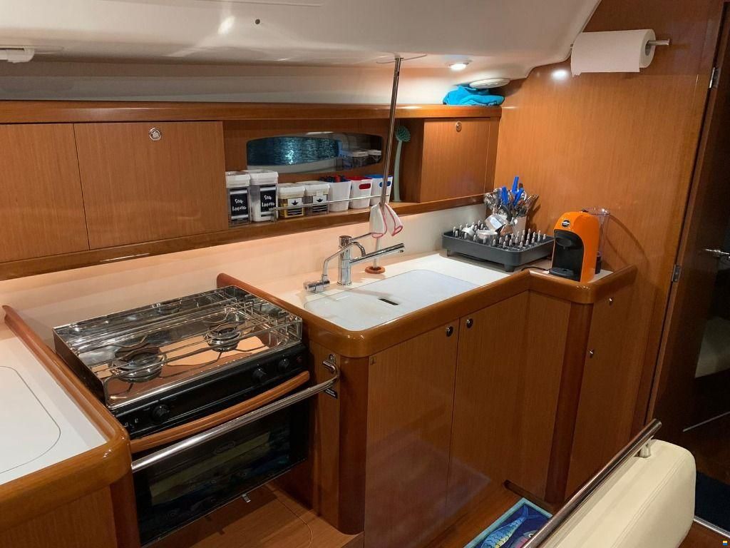 Beneteau OCEANIS 43