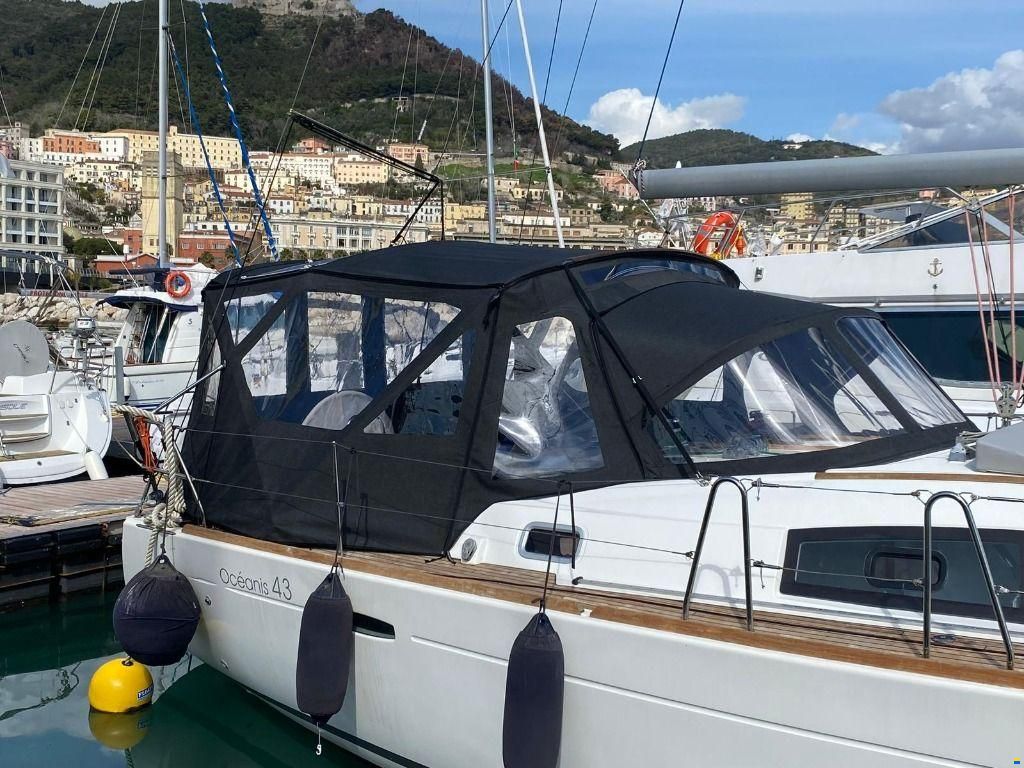 Beneteau OCEANIS 43