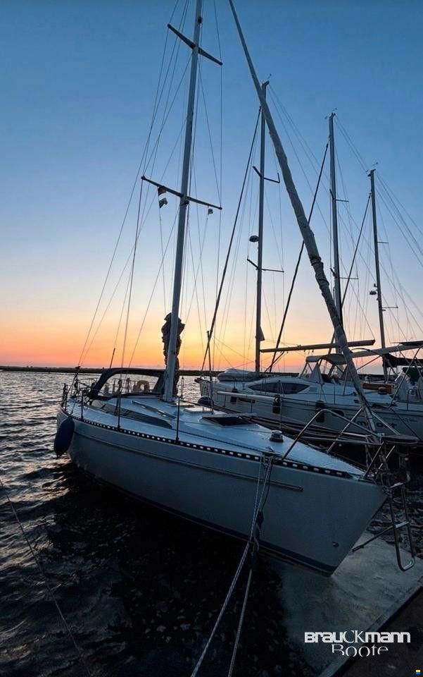 Yachting France (FRA) Jouët 37