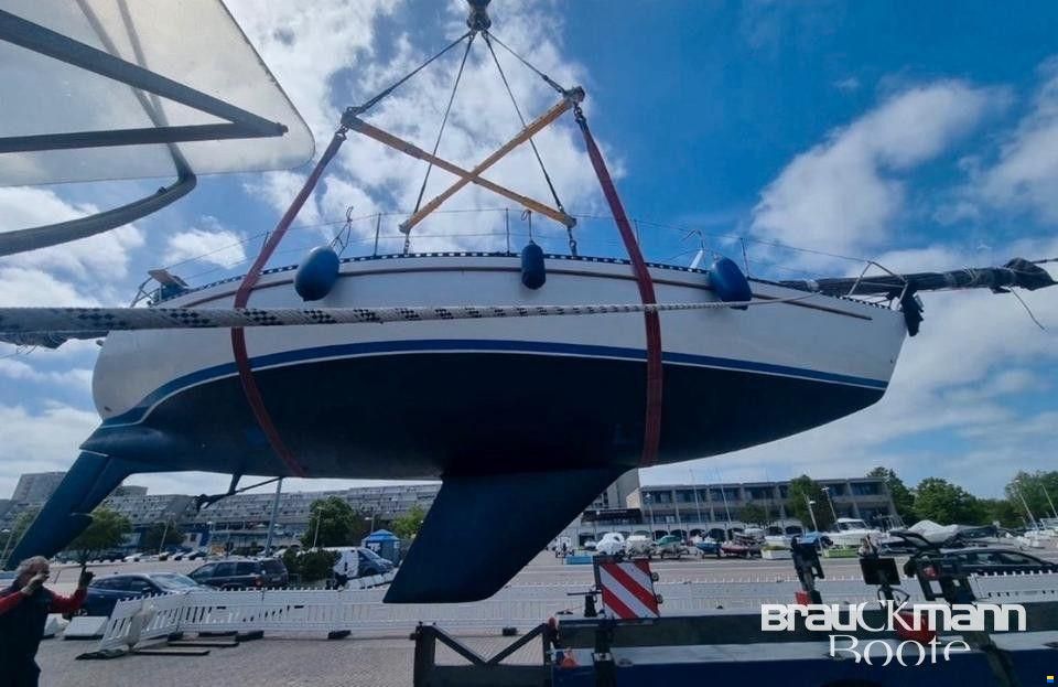 Yachting France (FRA) Jouët 37