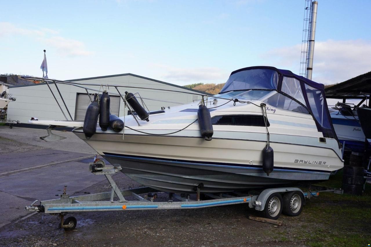 Bayliner 2255 SB