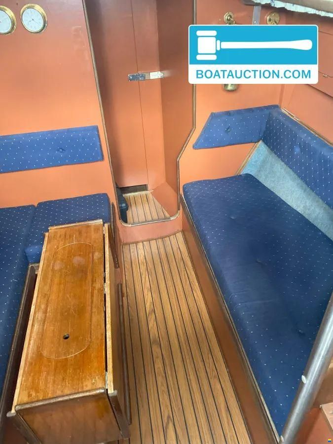Friendship 28-II