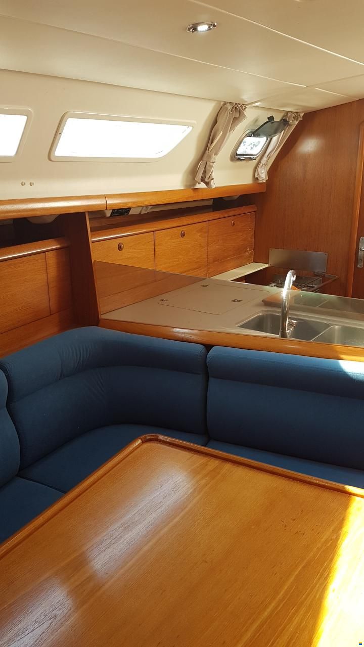 Jeanneau Sun Odyssey 37