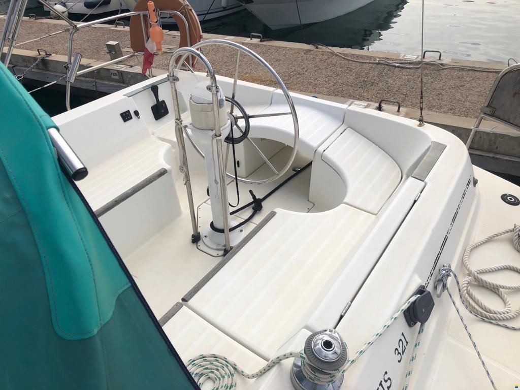 Beneteau Oceanis 321