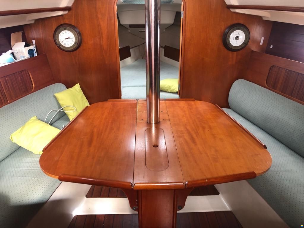 Beneteau Oceanis 321